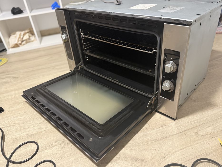 професійна духовка  TEKA (Іспанія / Німеччина)