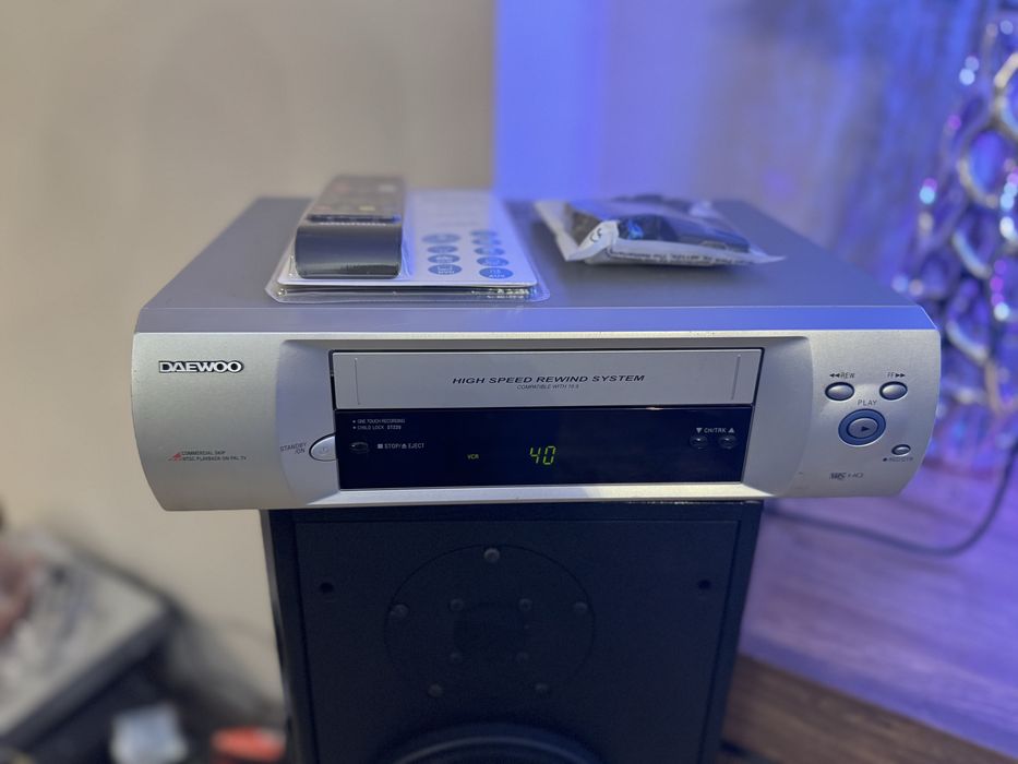 Magnetowid VHS Daewoo ST-220 + nowy pilot  8w1+ podłączenie przez HDMI