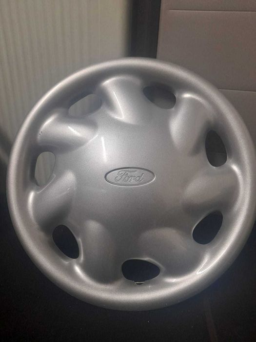 Tampão 13" Ford Escort/Fiesta