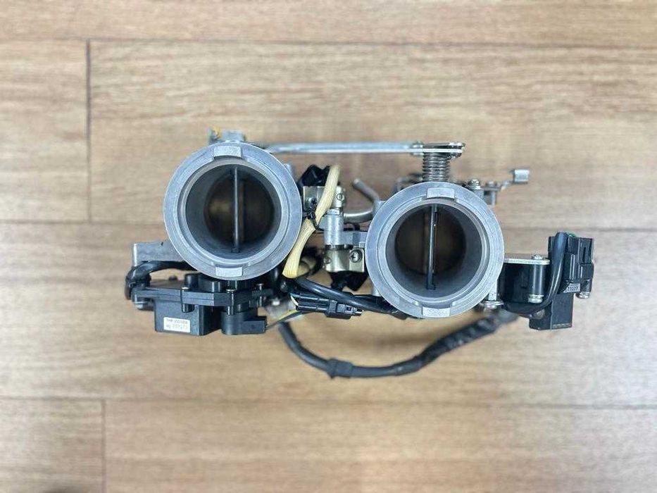 MOTOR RAMPA INJECÇÃO COMPLETA KTM 990 LC8 SUPER DUKE 2005