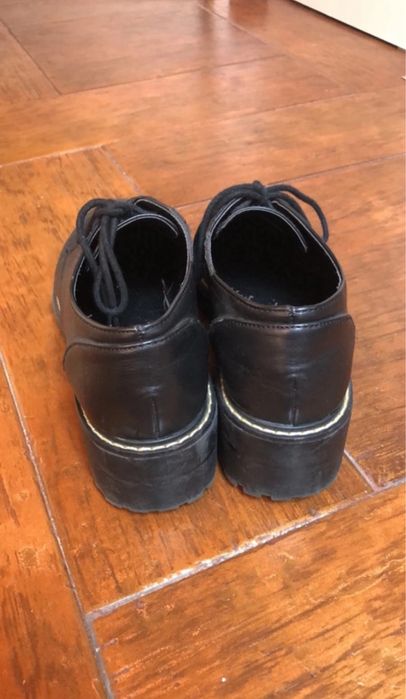 sapatos pretos vintage