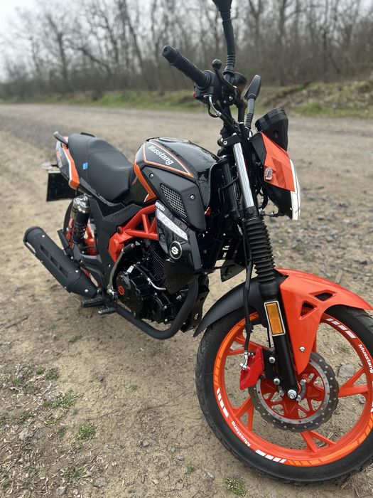 Продам мустанга