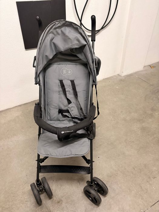 Carrinho de bebé kinder craft Novo