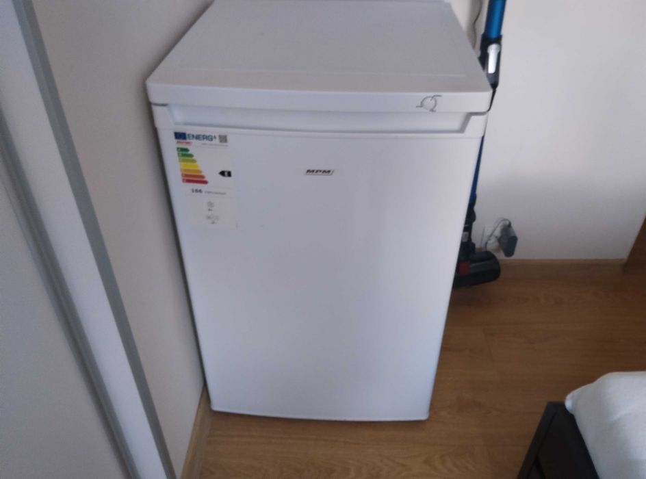 Sprzedam zamrażarkę MPM 100 ZS