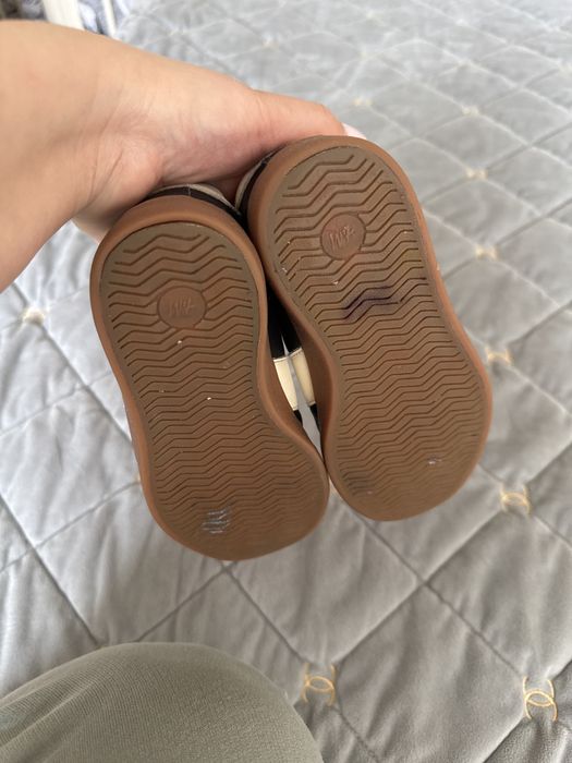 Кеди hm для хлопчика чи дівчинки