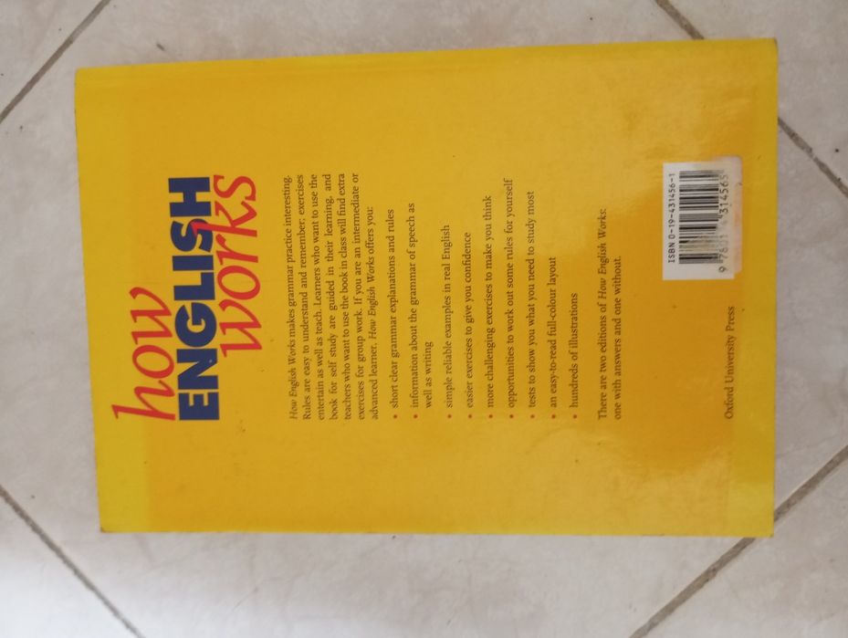 Gramática de inglês com soluções How english works