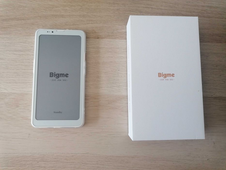 Fully new e-ink phone Bigme hibreak pro color