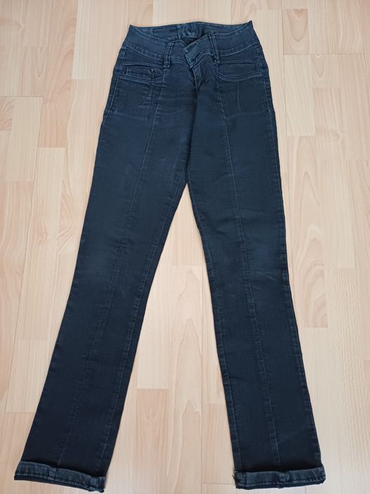 Czarne jeansy  Joy Jeans