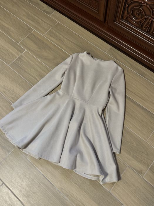 Бежеве плаття, розмір М