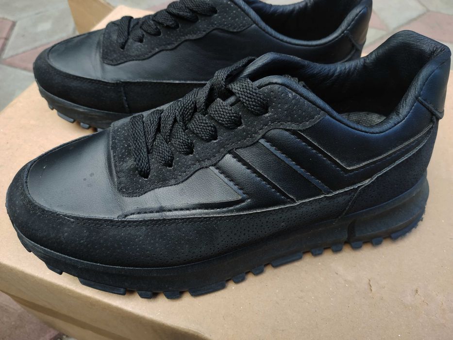 Жіночі кросівки весна/осінь