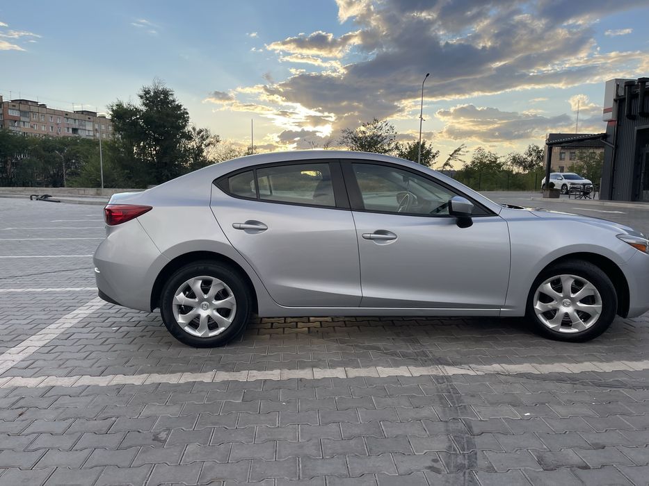 Mazda 3 2018 • 2.0 • Автомат • USA
