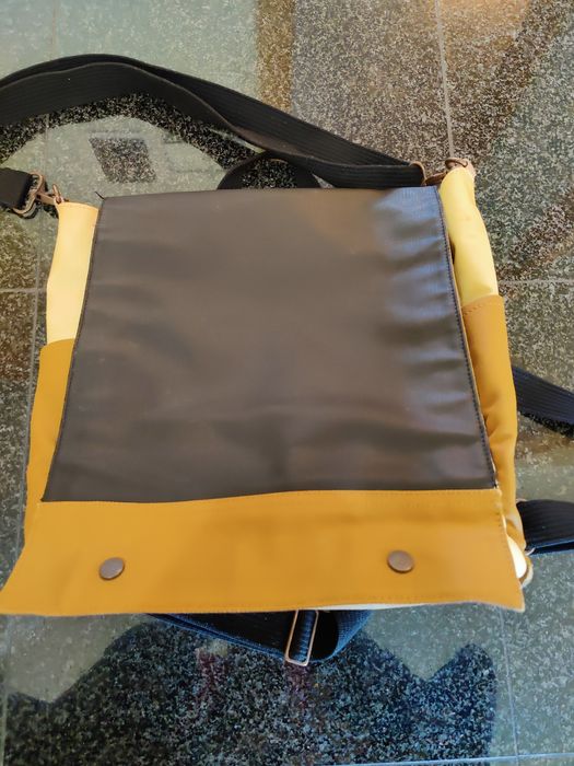 Mochila maternidade petunia pickle bottom