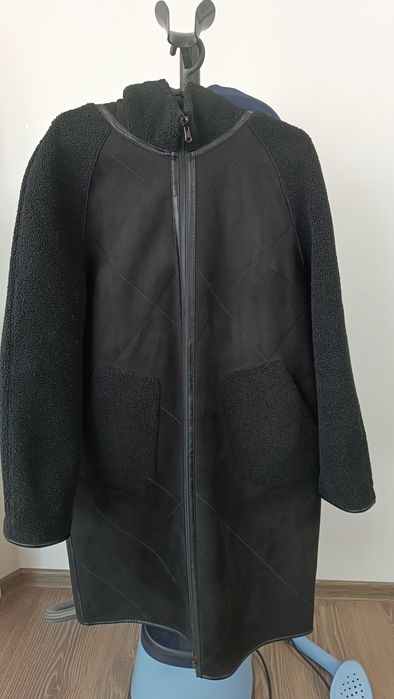 Дублянка жіноча чорного кольору