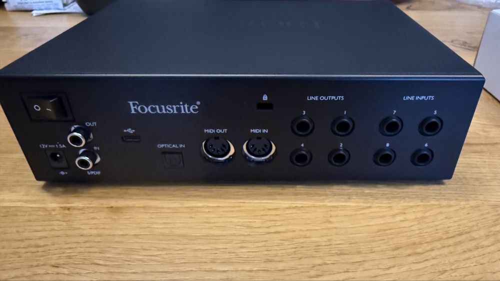 Focusrite Clarett+ 4Pre interface audio