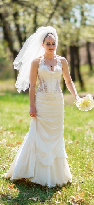 Весільна сукня гарна