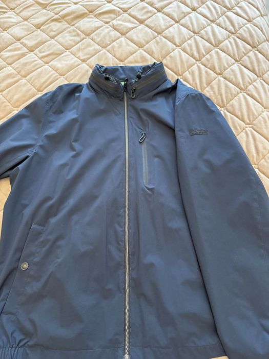 Ветровка Бугатти