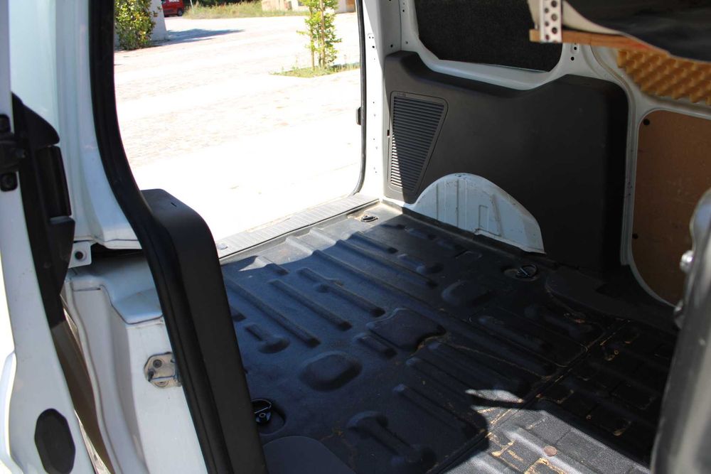 FORD Transit Connect 1.5 TDCi 240 L2 Trend 3L - Nacional - IVA Dedutível