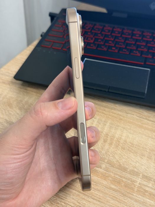 Apple iPhone 16 Pro Max 256Gb Desert eSim, АКБ 95% и 100%