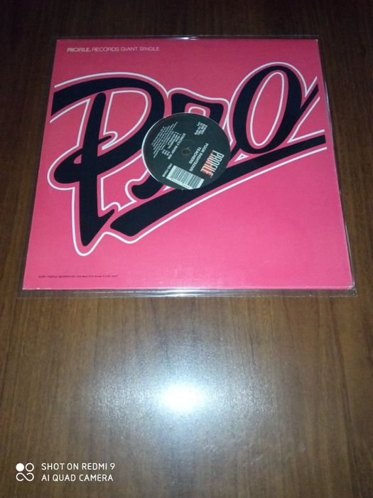 Records Giant Single vinyl