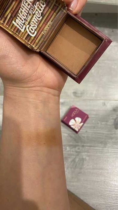 Bronzer do twarzy Hoola original Benfit nowy