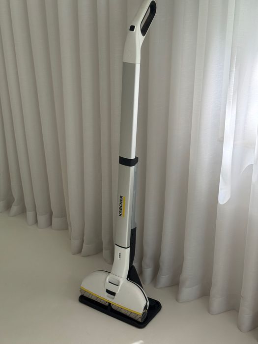 Mop elektryczny KARCHER EWM 2 EU 1.056-310.0 (Bezprzewodowy)