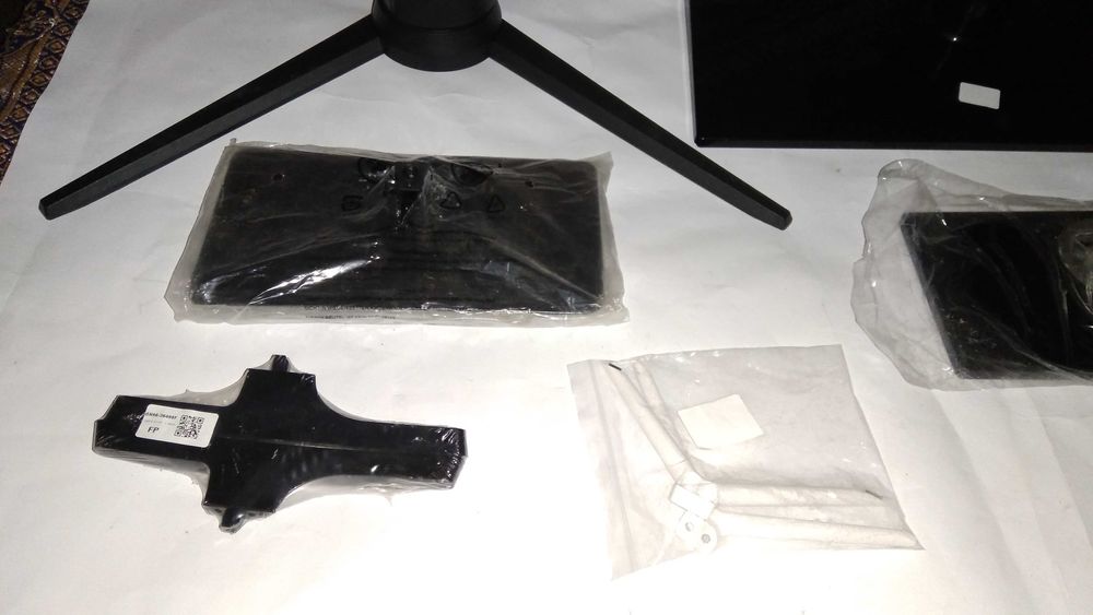 Продам кронштейн