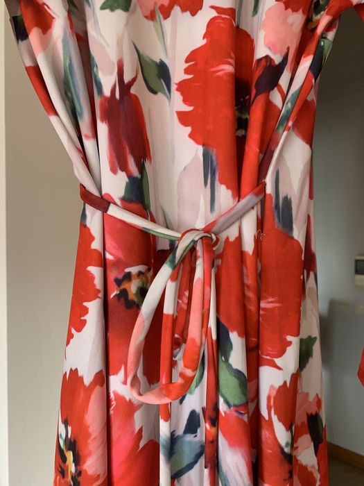 Vestido estampado e único ( exclusivo) não vai ver ninguém com um igual! Não precisa de ferro!