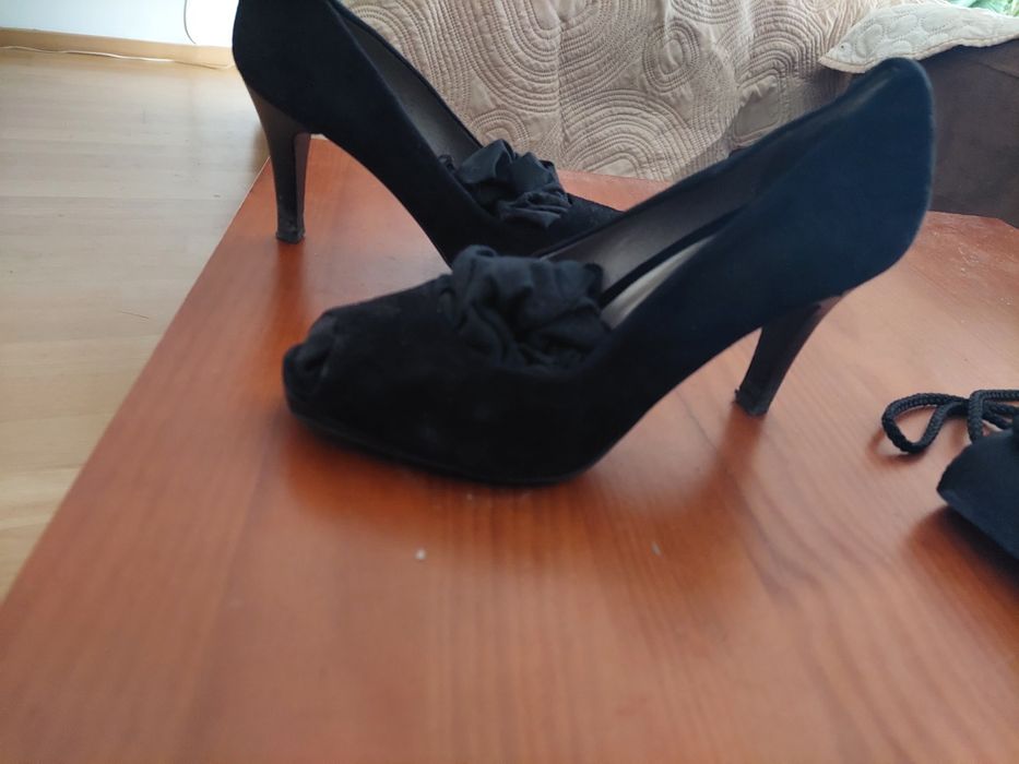 Conjunto sapatos e mala