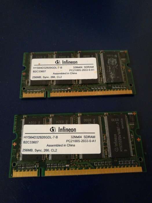 2 slots memória interna para computador portátil