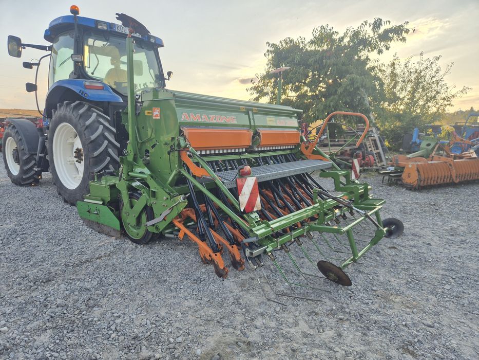 Amazone AD 303 KG KW 303 zestaw uprawowo siewny  nadbudowany d9  3m
