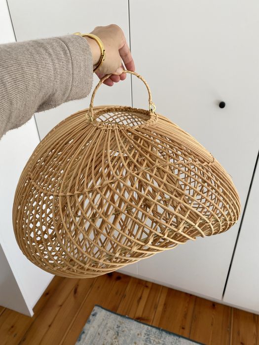 Abajur em Rattan da marca UmaCantik