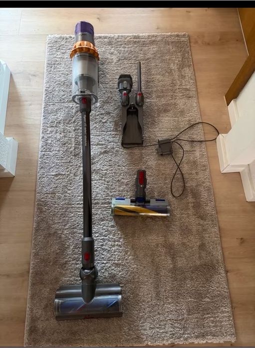 Dyson V15 Detect Absolute - bardzo dobry stan + akcesoria