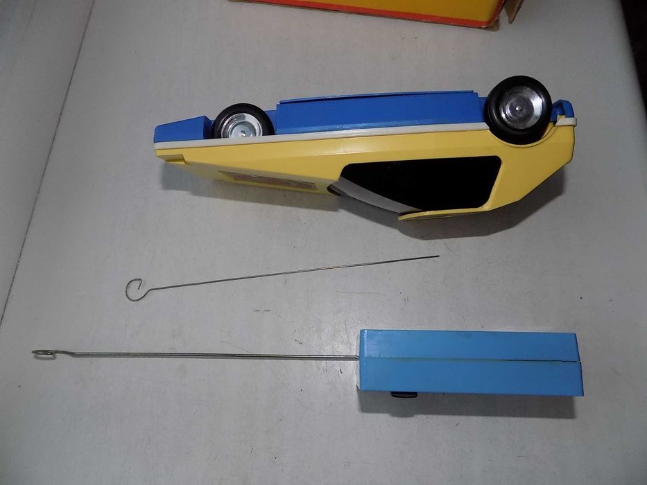 Радиоуправляемая машинка Вираж СССР в рабочем состоянии