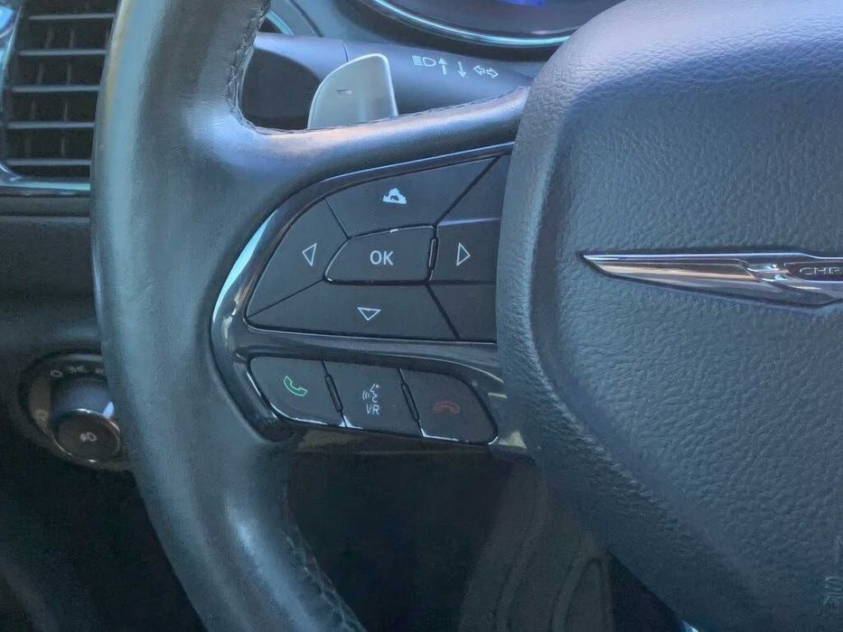 Chrysler 200 S      2015