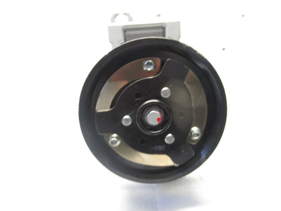 Kompresor klimatyzacji VW Audi Seat Skoda Renault Valeo 699357 1K0820803E