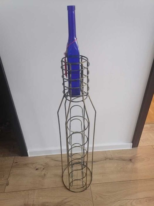stojak na wino metalowy