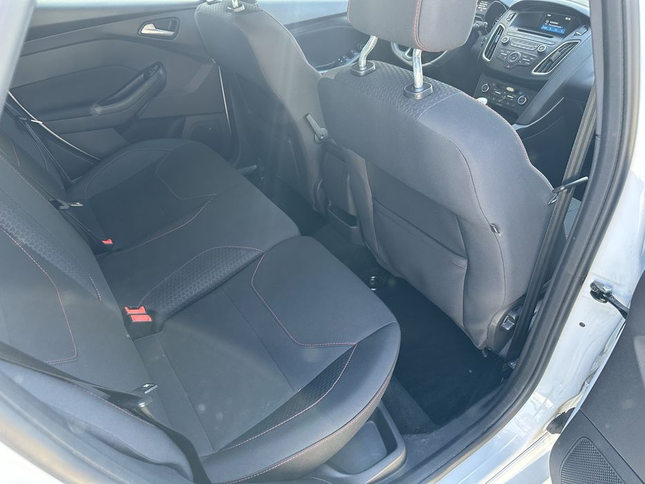 Ford focus 1.0 st-line