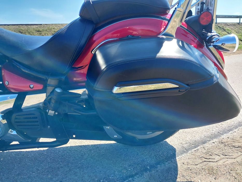 Super motocykl Yamaha XVS 1300