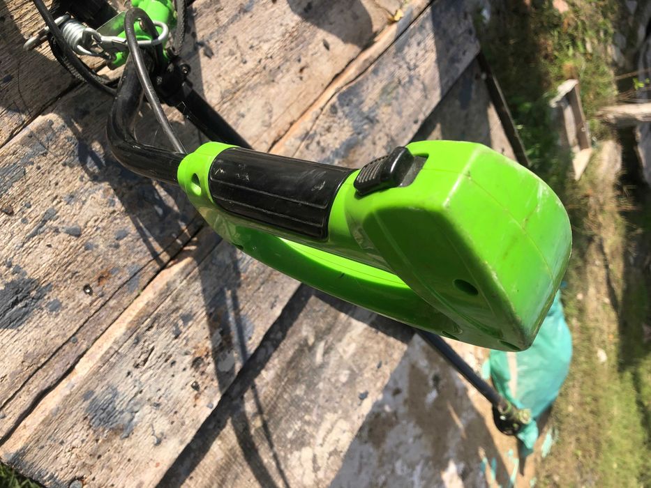 Продаётся Электрокоса Eltos КГ-2400