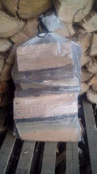 Venda de lenha seca à  carga e ao saco