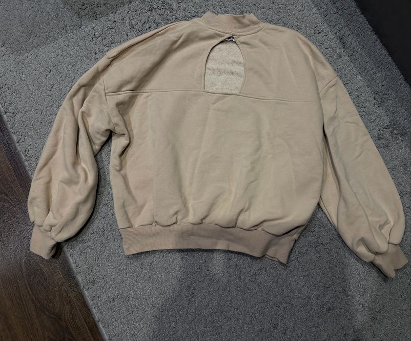 Красивая кофта в размере М