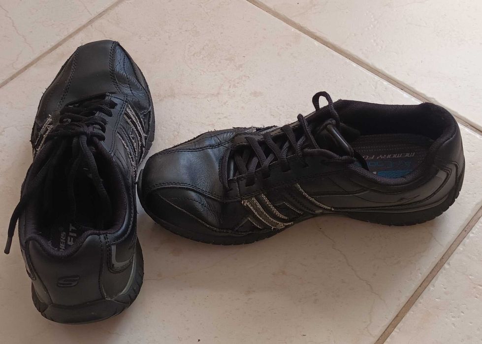 Sapatos Skecher's