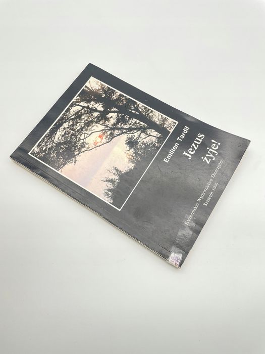 Jezus Żyje Emilien Tardif A83820