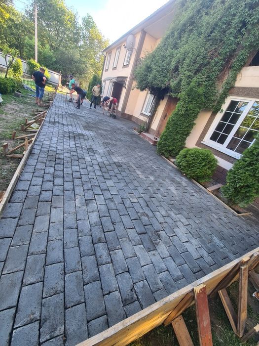 Виконуєм різні бетонні роботи