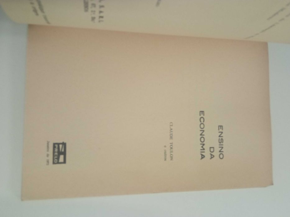 Ensino da economia, de Claude Toulon