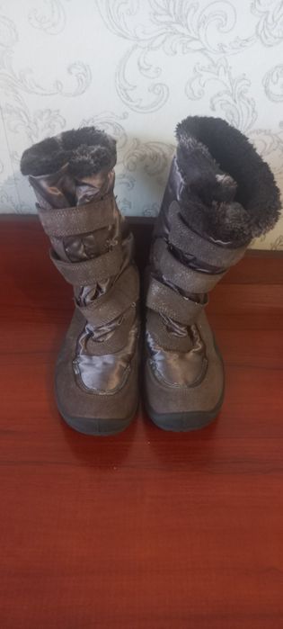 Продам дитячі термо чобітки