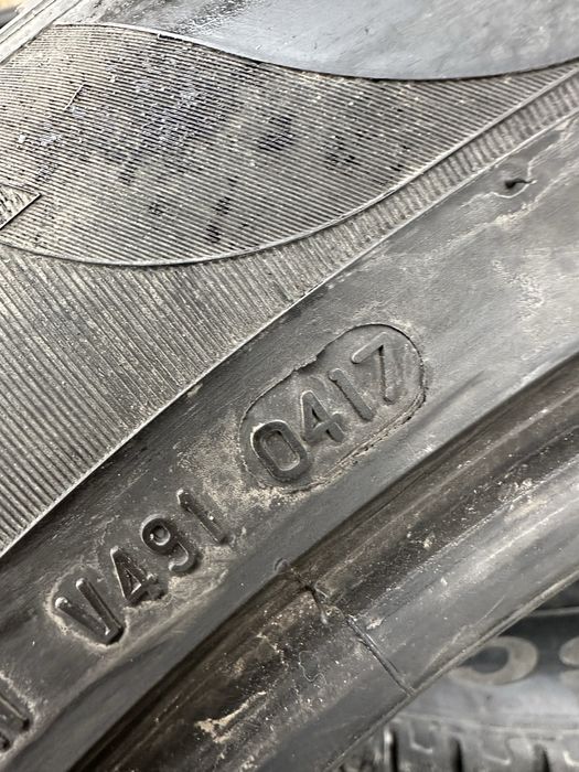 315/40 R21 Pirelli  Scorpion пара шин зимних.