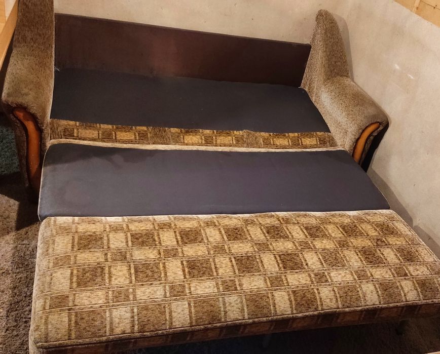 Диван в доброму стані. Перевозка