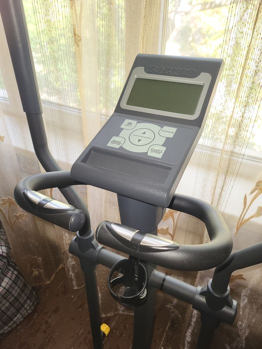 Тренажер (орбітрек)