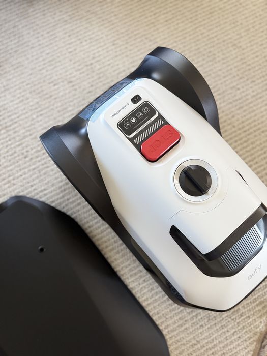 Robot koszący Eufy C15
